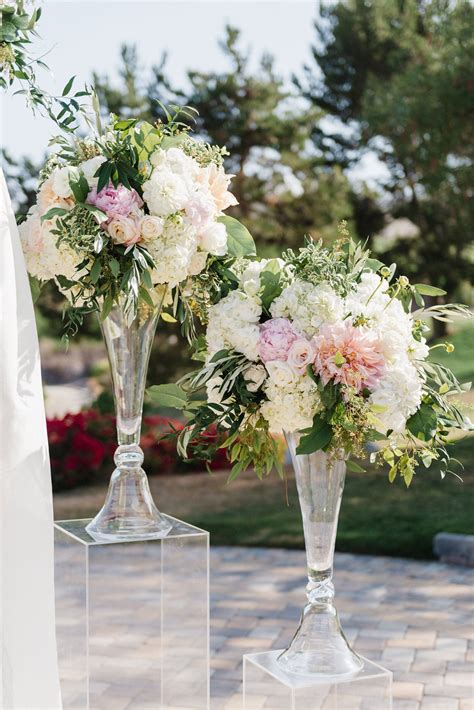 Window Sill, Wedding, Group Centerpiece Vases (1. . Clear vases for centerpieces